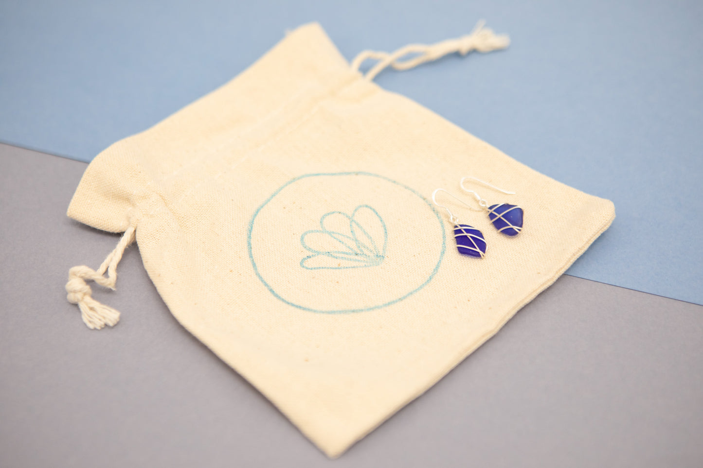Classic silver earrings - Cobalt blue