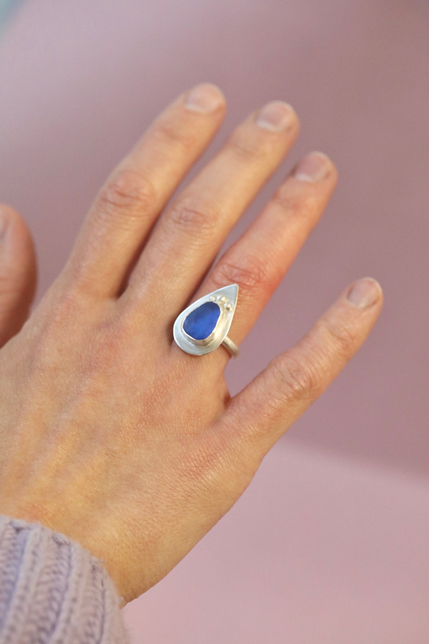 MULL Tear detail cornflower & silver ring - M