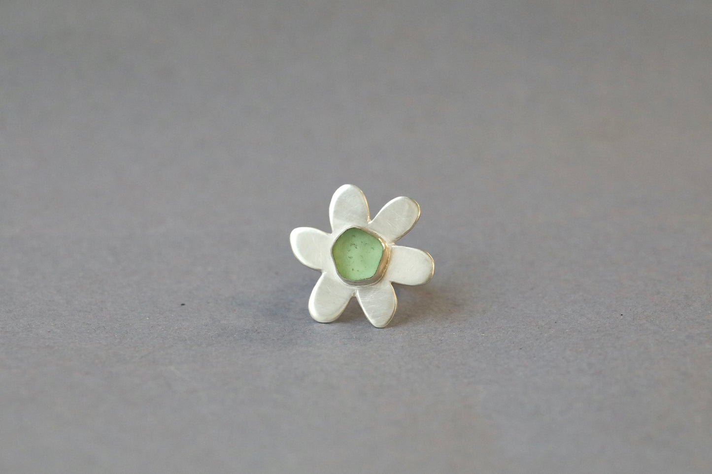 MULL Mint green flower & silver ring - P