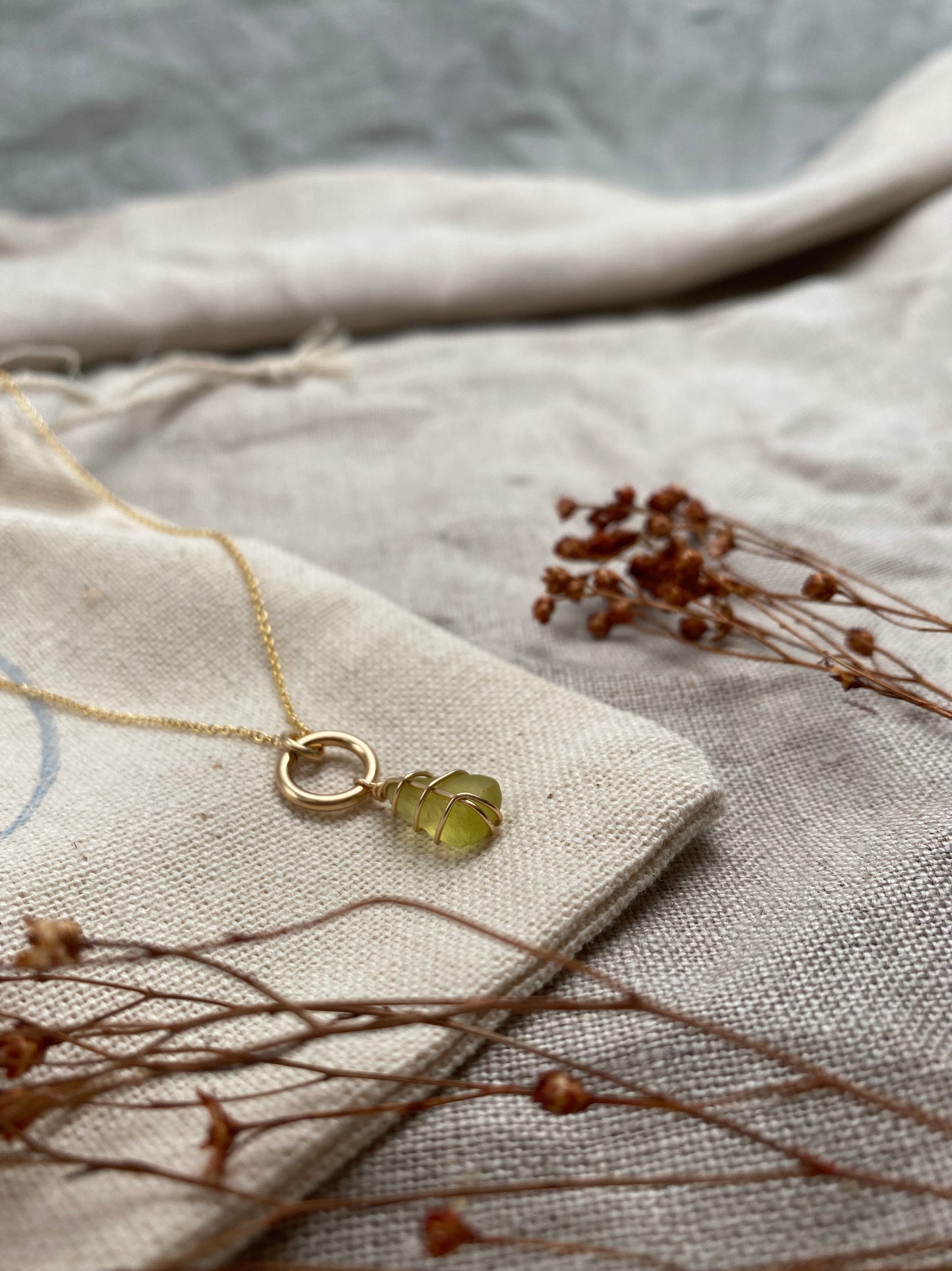 NORTH QUEENSFERRY ~ Chartreuse green & gold filled drop necklace