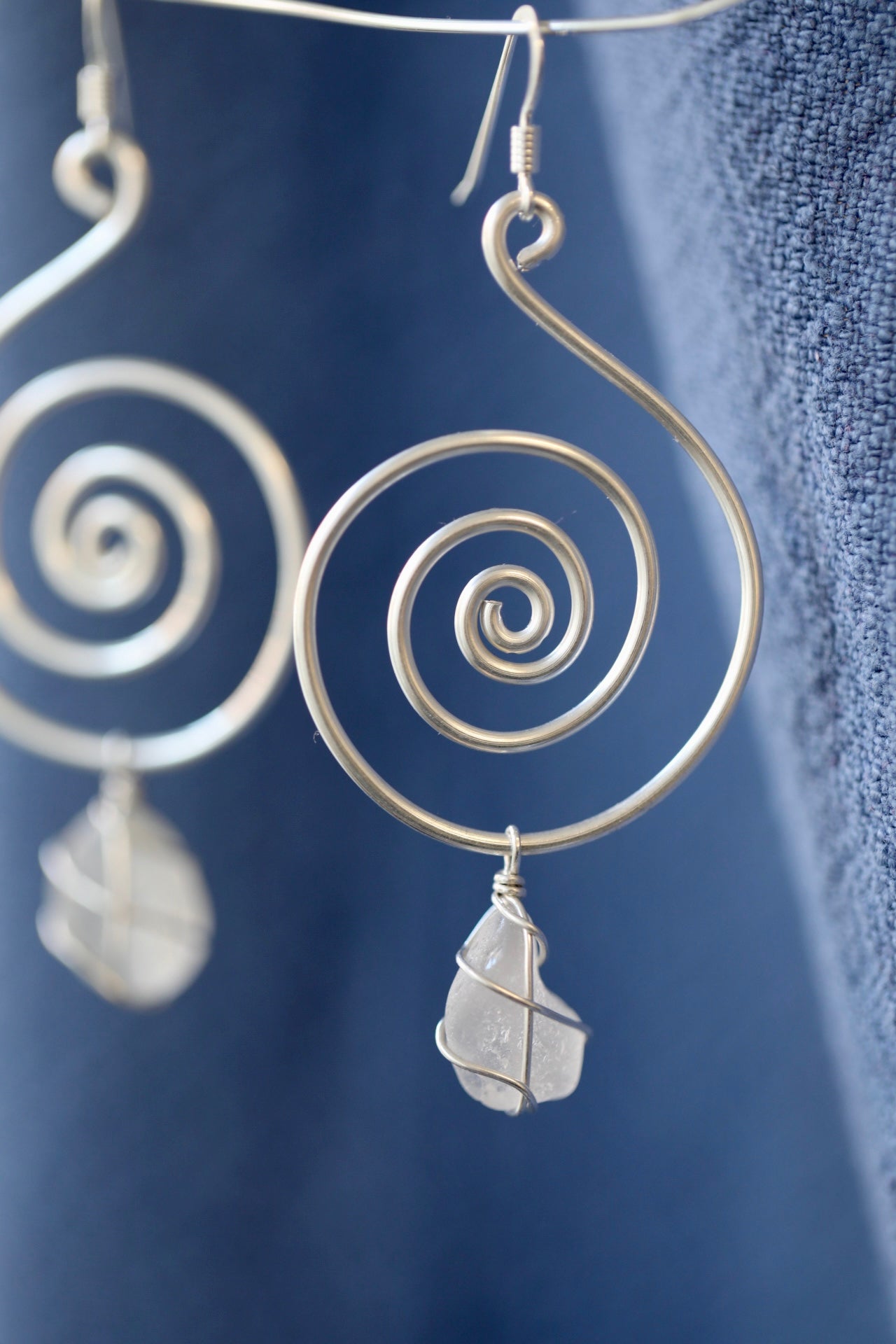 Bex Swirl Earrings in Silver & White