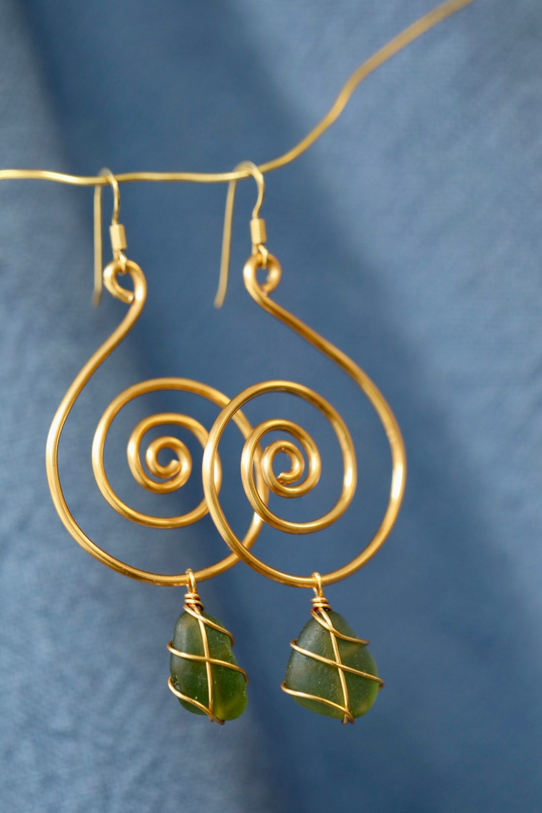 Bex Swirl Earrings in Gold Plated & Dark Green