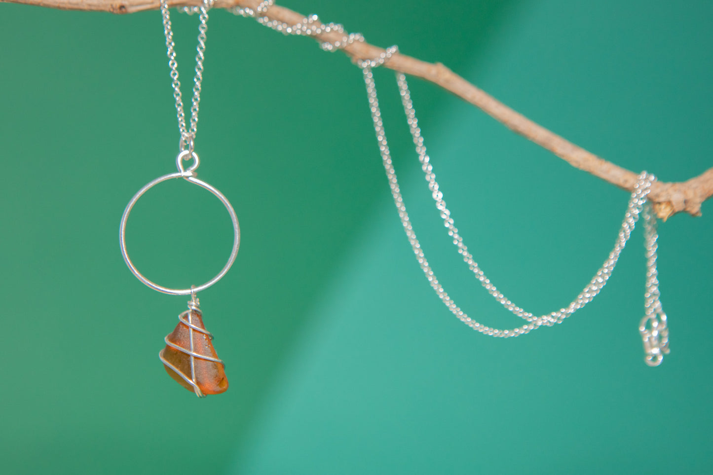 Lillie Hoop Necklace in Silver & Amber