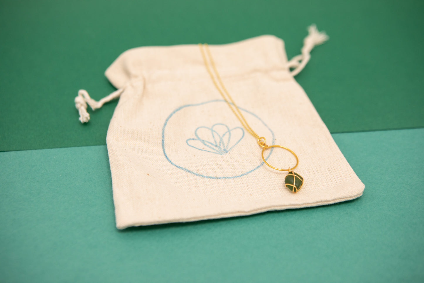 Lillie Hoop Necklace in Gold & Dark Green