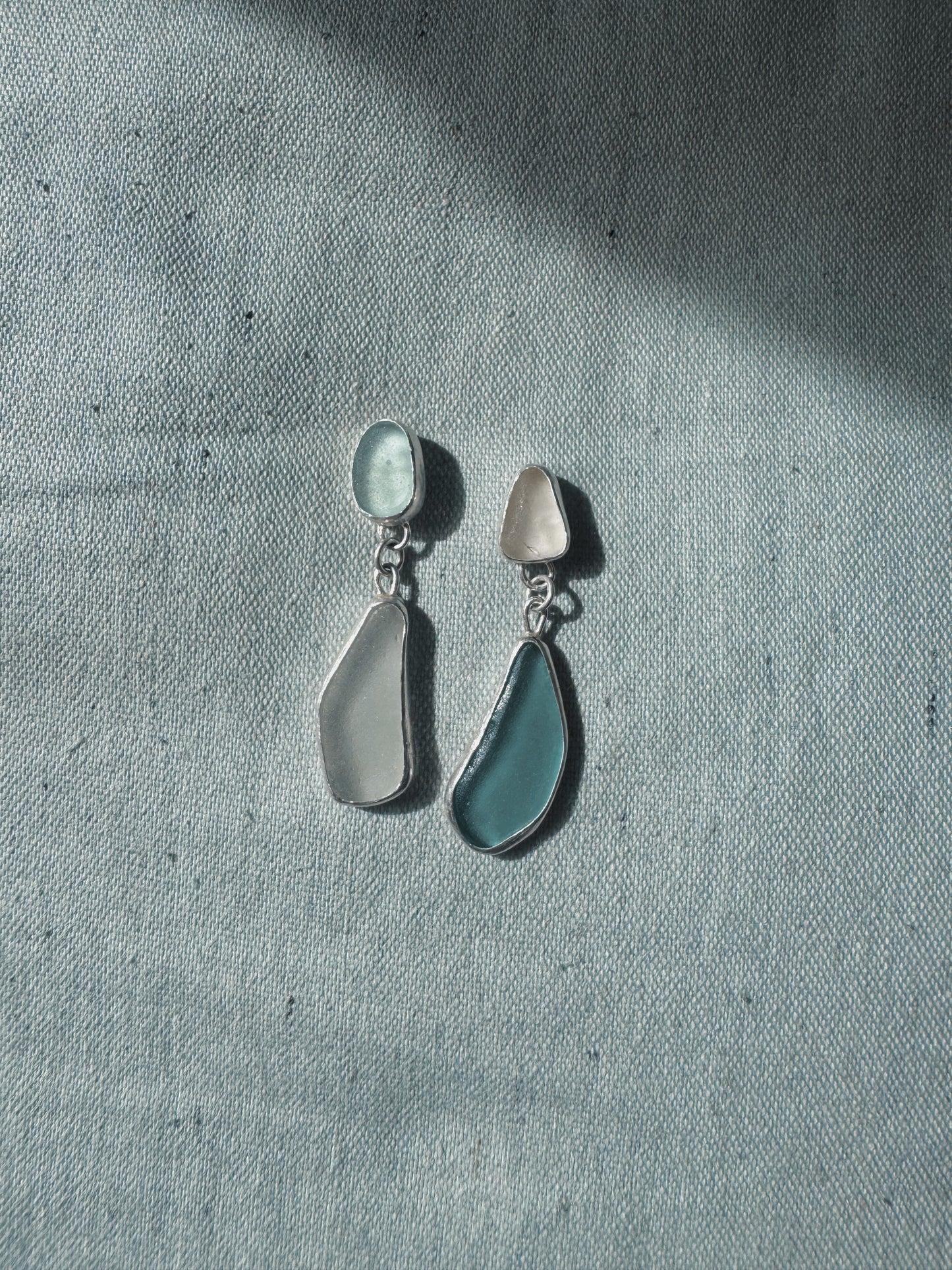 KINTYRE Mismatch silver signet earrings