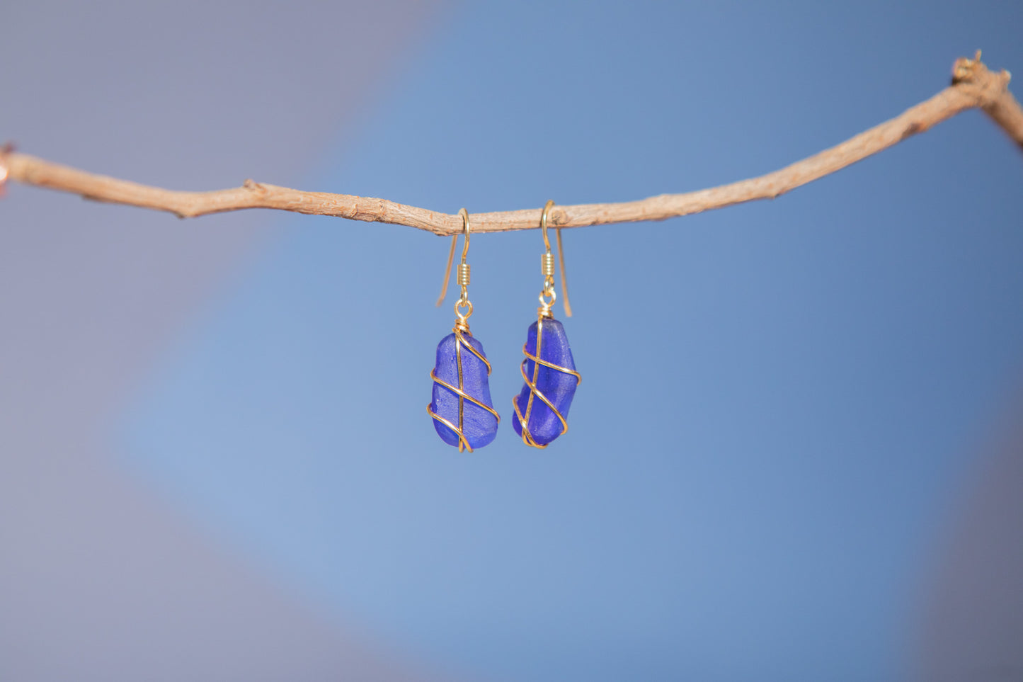 Classic gold earrings - Cobalt Blue