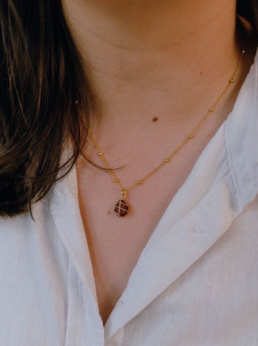 Eleanor Necklace in Gold & Amber