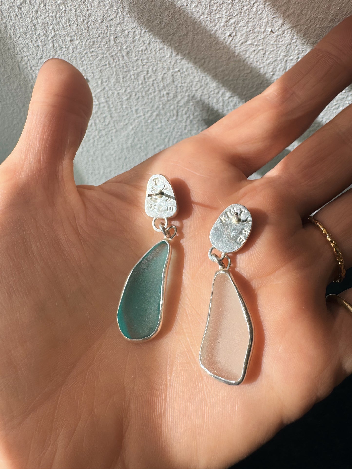 KINTYRE Mismatch silver signet earrings