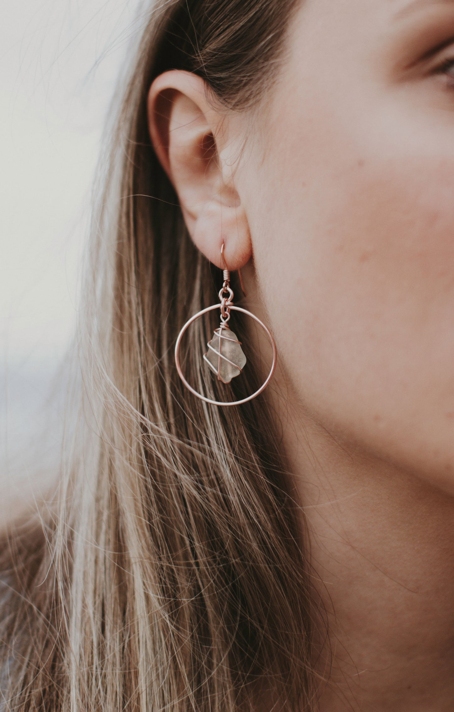 Jennie Hoops in Rose Gold & White