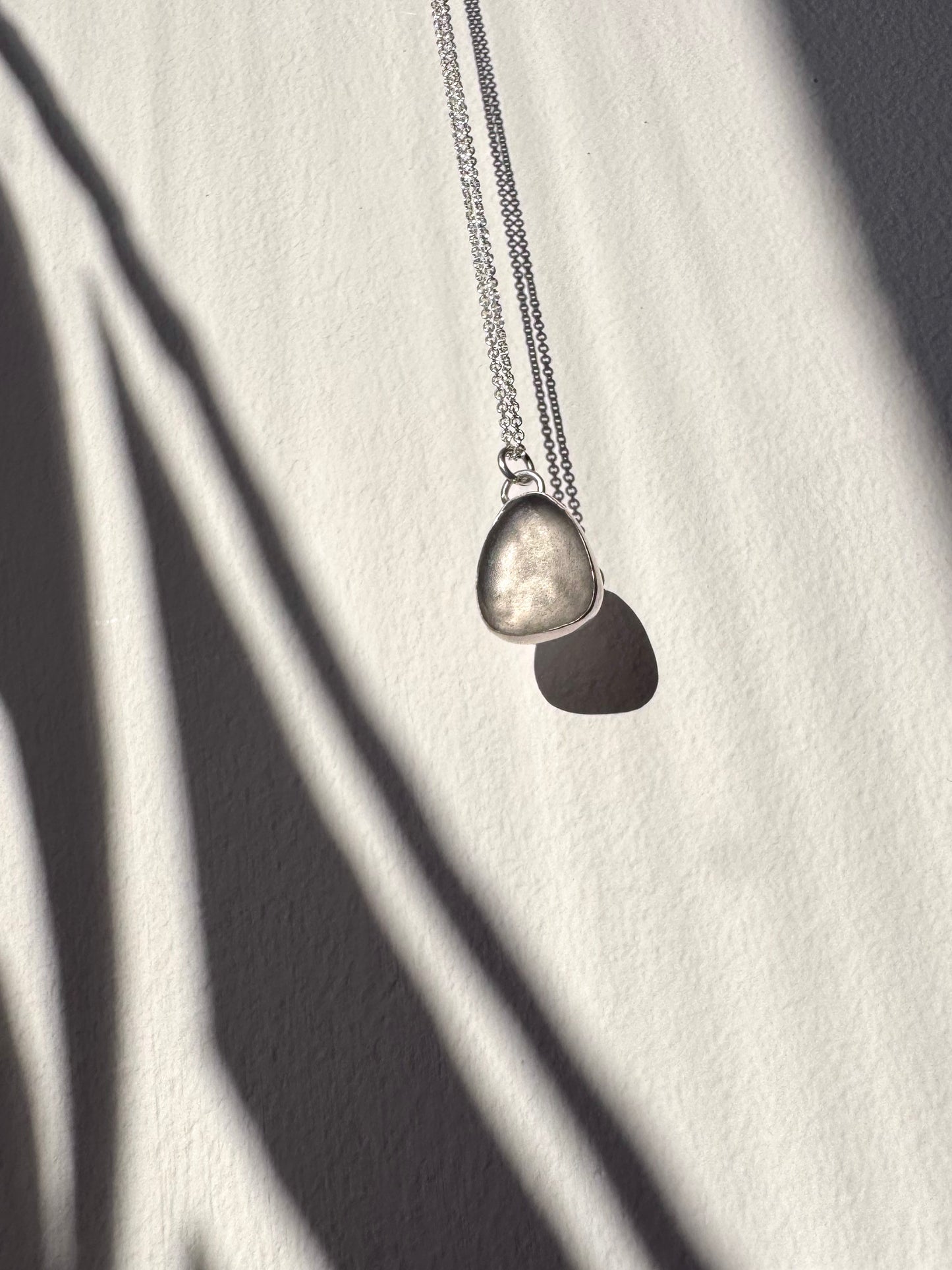 The Signet Necklace - Skye in grey