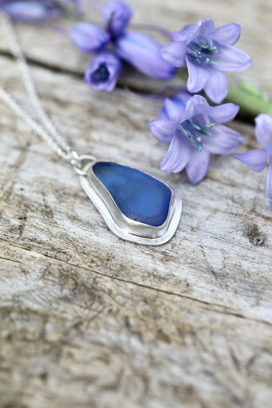 ARRAN Cornflower blue silver signet necklace