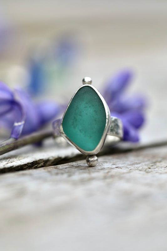ARRAN Teal hammered silver ring - size O