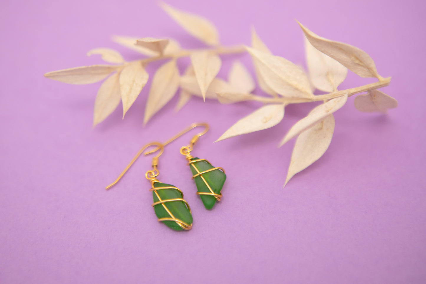 Classic gold earrings - Bright Green