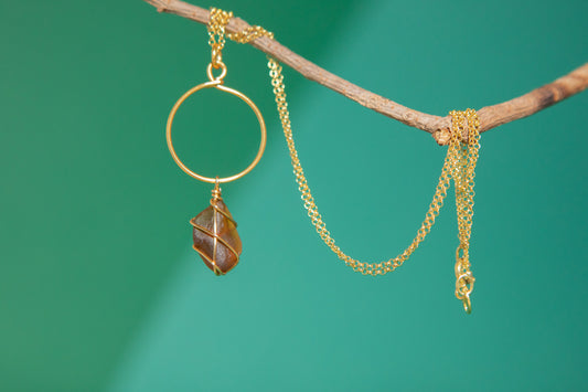 Lillie Hoop Necklace in Gold & Amber
