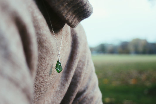 Classic Silver Necklace - Bright Green