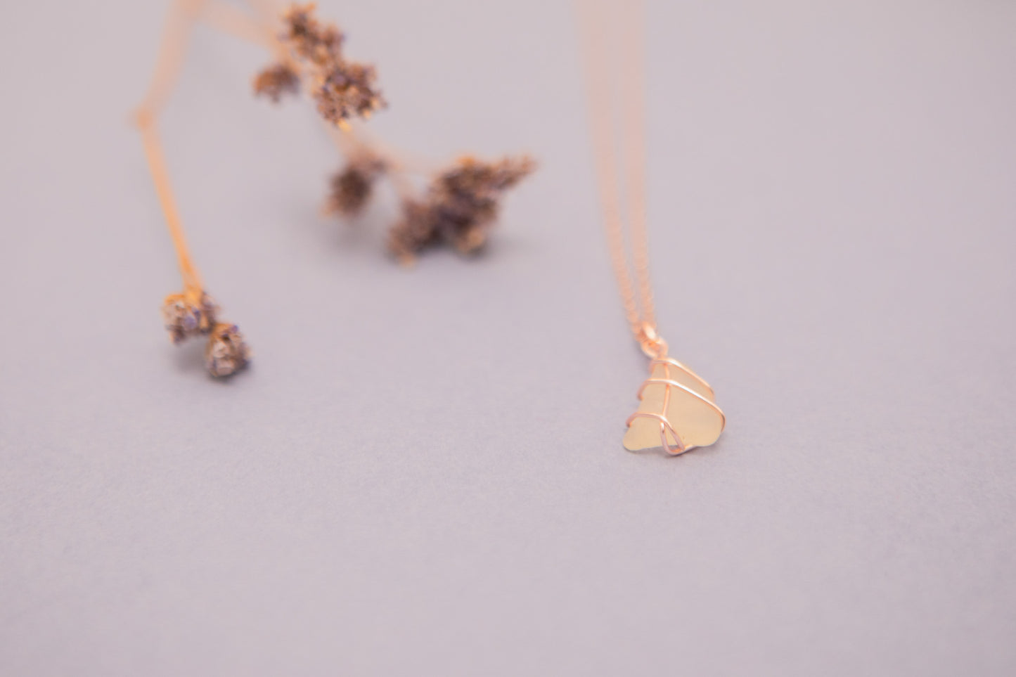 Classic Rose Gold Necklace - Frosted White